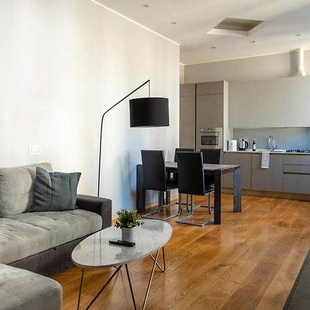 5 Min Duomo Luxury Home In Brera Design District Milano Ngoại thất bức ảnh