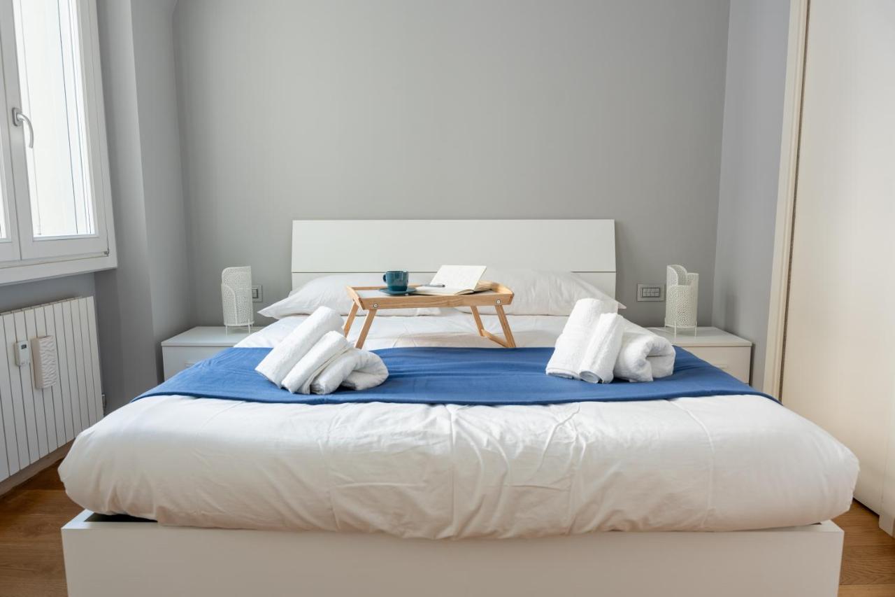 5 Min Duomo Luxury Home In Brera Design District Milano Ngoại thất bức ảnh