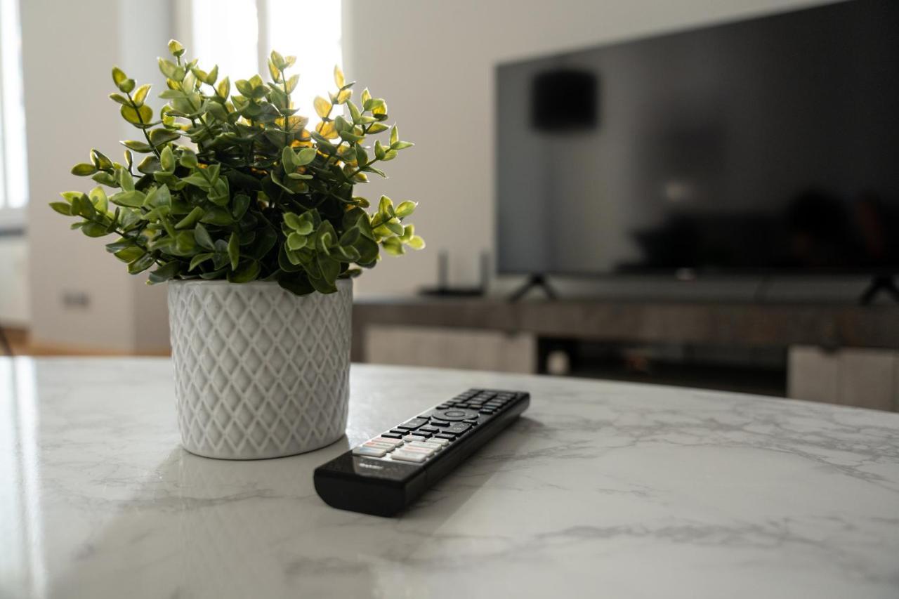 5 Min Duomo Luxury Home In Brera Design District Milano Ngoại thất bức ảnh