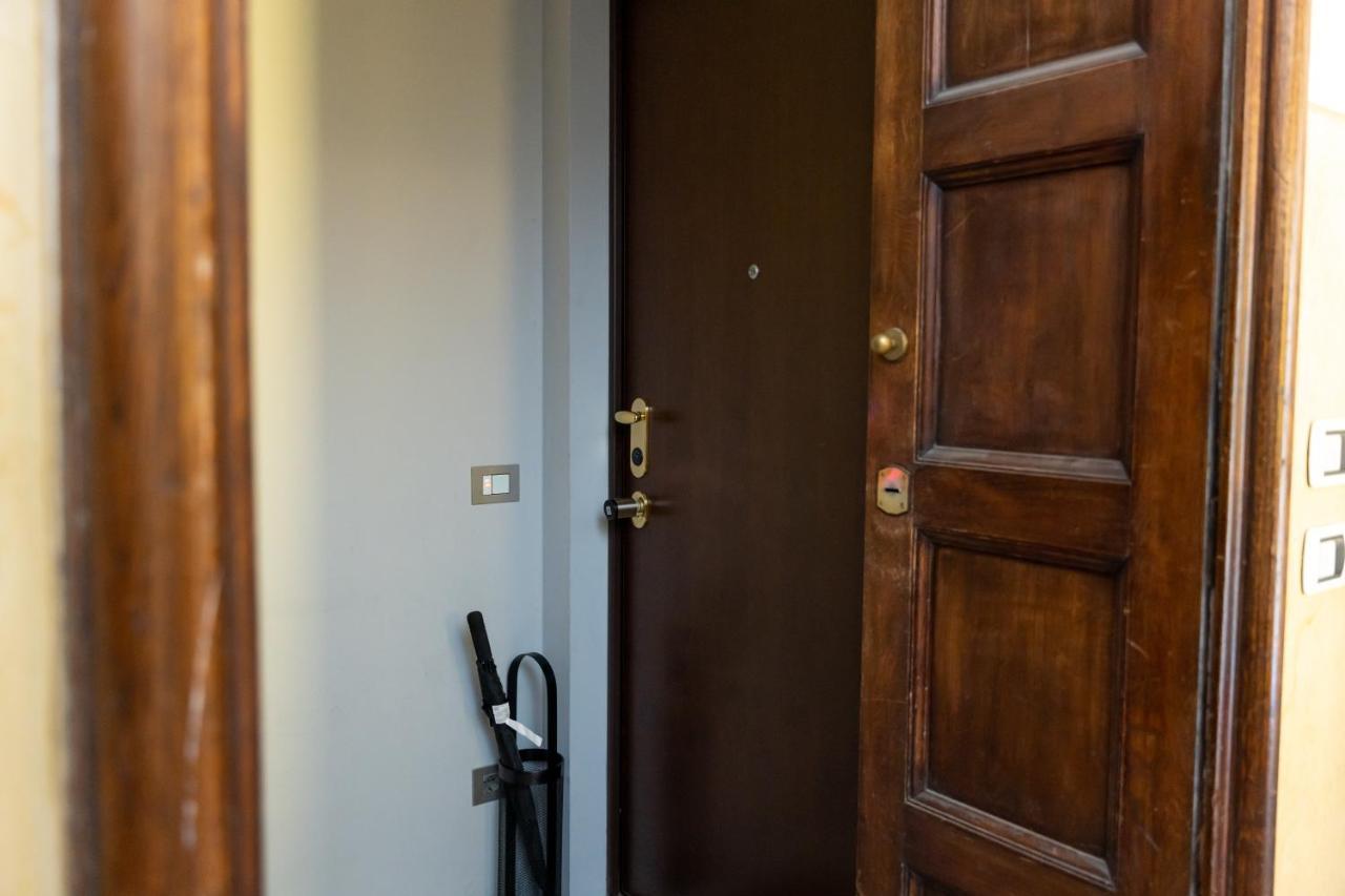 5 Min Duomo Luxury Home In Brera Design District Milano Ngoại thất bức ảnh